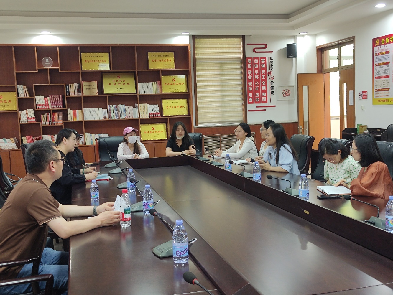 溫暖沁潤支教路 學院赴實習點看望學生并組織文化藝術交流活動